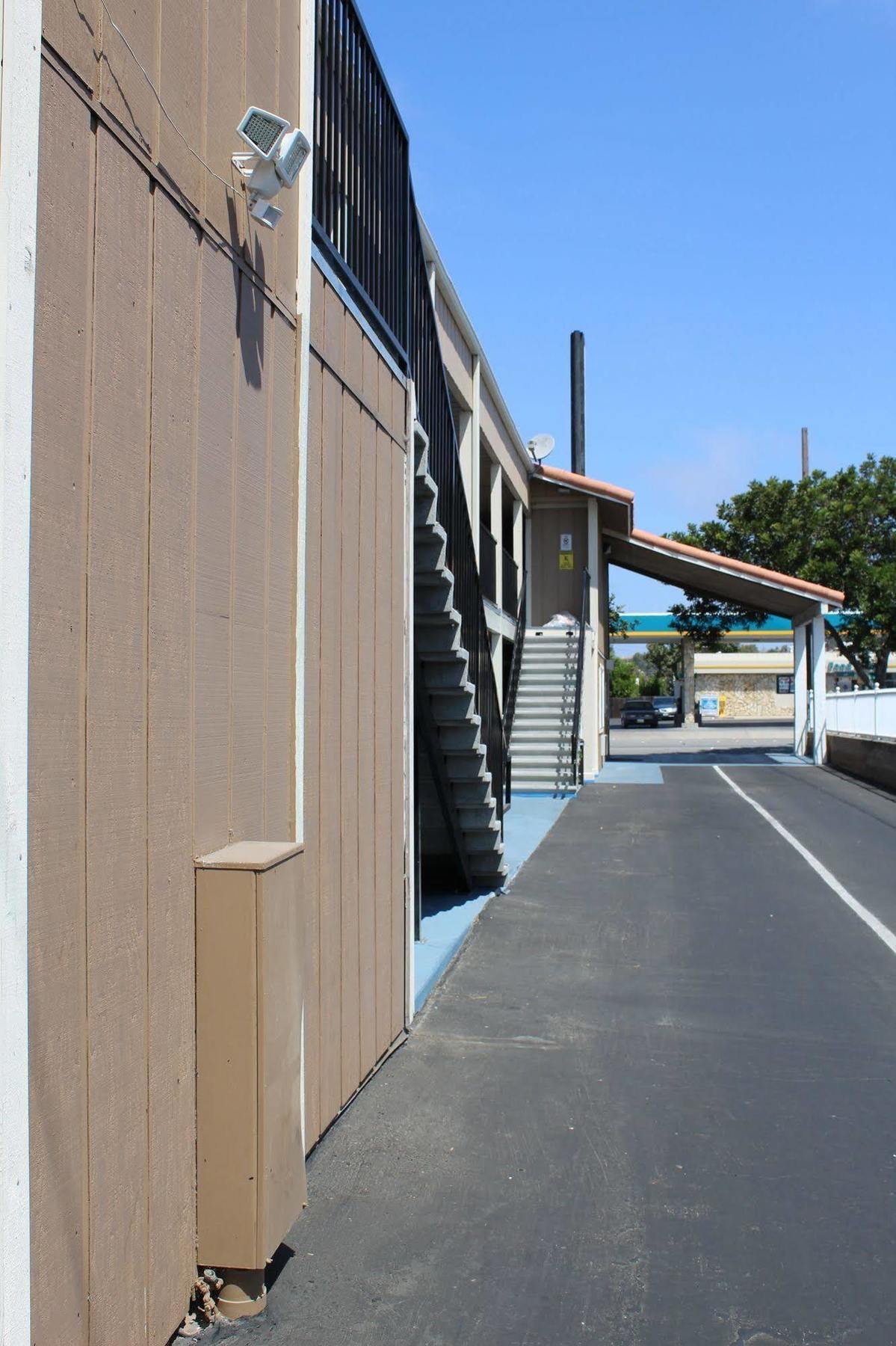 Beachway Inn Arroyo Grande Exterior photo