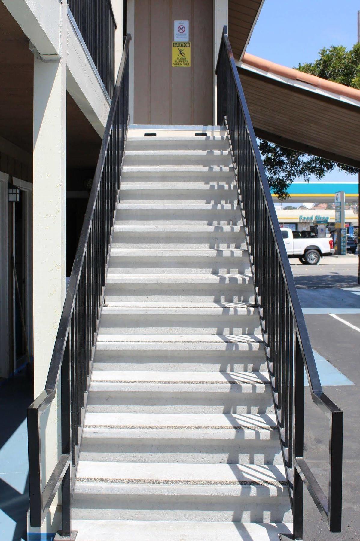 Beachway Inn Arroyo Grande Exterior photo