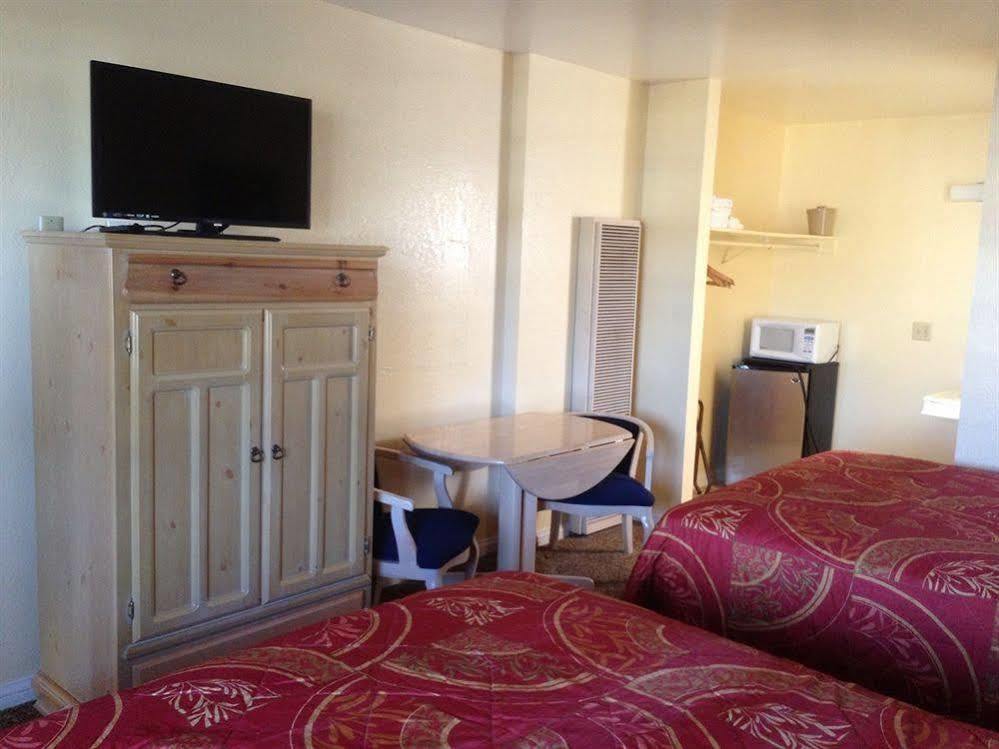 Beachway Inn Arroyo Grande Exterior photo